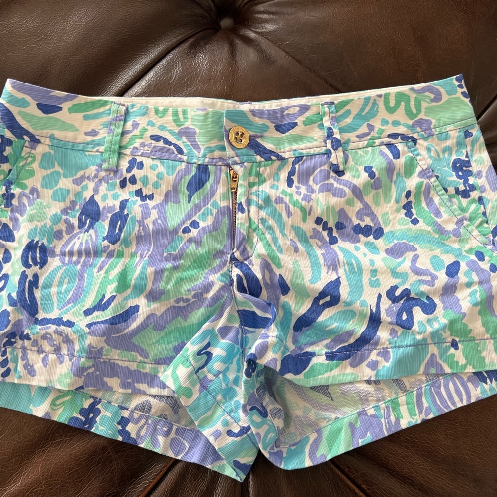 ✨Lilly Pulitzer Walsh Shorts Size 8✨